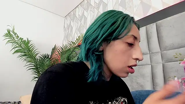 Im gaia online show from 01-22-25, 07:45