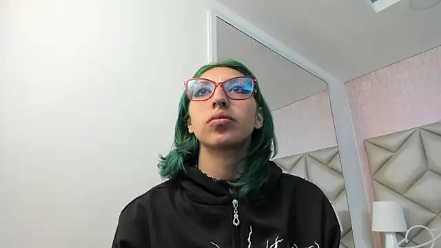 Im gaia online show from 09-18-25, 12:40