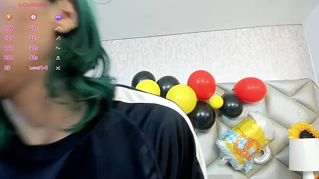 Im gaia online show from 09-30-25, 01:05