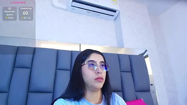 Amy wats0n online show from 04-10-26, 07:07