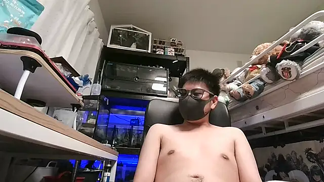 Owl1216 online show from 12-21-24, 04:46