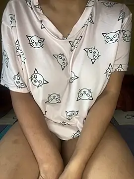 Snapshot of cum-to-nicky chatting on 12-25-24, 06:09 cum-to-nicky online show from 12-25-24, 06:09