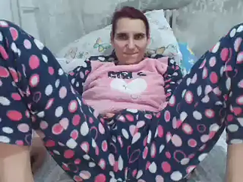 Snapshot of pussywetsquirty chatting on 01-18-25, 08:20 pussywetsquirty online show from 01-18-25, 08:20