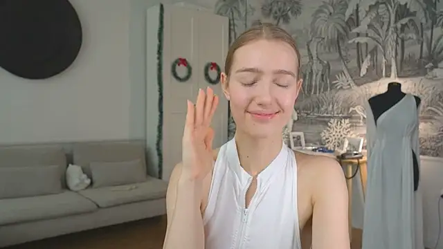 solar bella online show from 12-27-24, 01:18