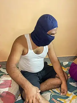 Snapshot of mickey_love chatting on 01-27-25, 08:29 mickey love online show from 01-27-25, 08:29