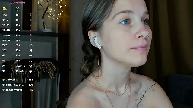 LinaCristonsen online show from 12-08-24, 05:11