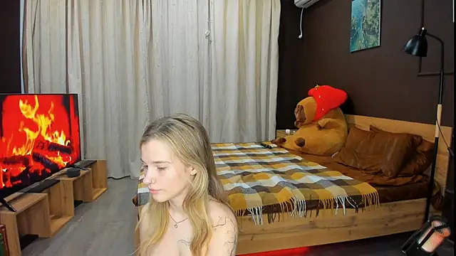 LinaCristonsen online show from 03-16-25, 05:50