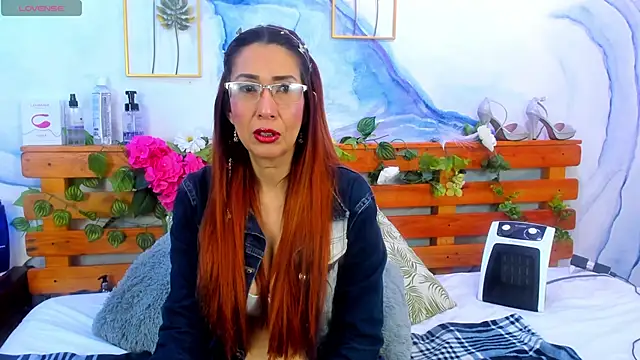 Perla Franco online show from 03-21-25, 05:11