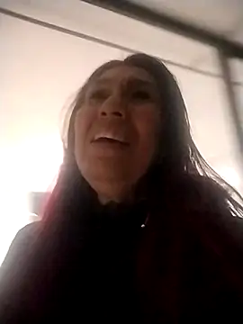 Perla Franco online show from 10-13-25, 05:07