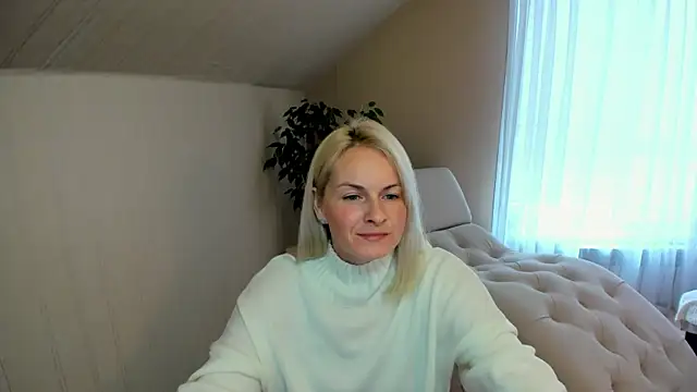 Snapshot of Alicee_Gracee chatting on 12-18-24, 08:09 Alicee Gracee online show from 12-18-24, 08:09