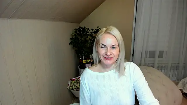 Snapshot of Alicee_Gracee chatting on 12-30-24, 05:44 Alicee Gracee online show from 12-30-24, 05:44