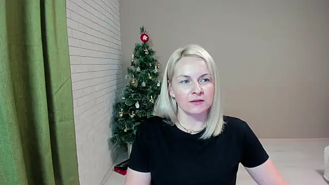 Snapshot of Alicee_Gracee chatting on 01-18-25, 07:26 Alicee Gracee online show from 01-18-25, 07:26