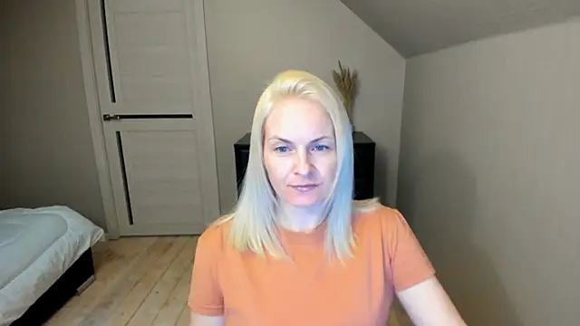 Snapshot of Alicee_Gracee chatting on 03-22-25, 06:58 Alicee Gracee online show from 03-22-25, 06:58