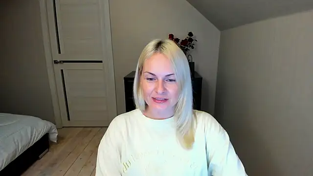 Snapshot of Alicee_Gracee chatting on 09-27-25, 06:24 Alicee Gracee online show from 09-27-25, 06:24