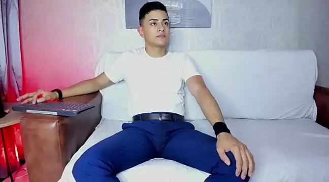 Lucii fer  online show from 02-28-25, 11:25