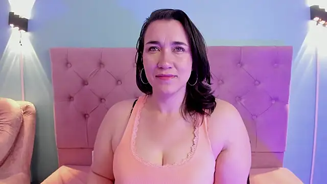 Snapshot of kyoakane chatting on 12-11-24, 03:56 kyoakane online show from 12-11-24, 03:56