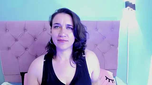 Snapshot of kyoakane chatting on 12-21-24, 07:35 kyoakane online show from 12-21-24, 07:35