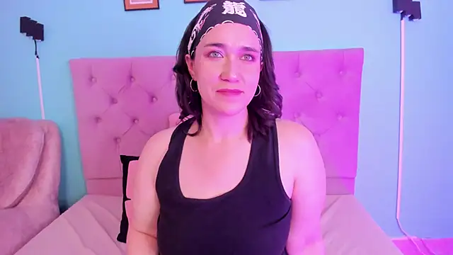 Snapshot of kyoakane chatting on 02-02-25, 06:58 kyoakane online show from 02-02-25, 06:58