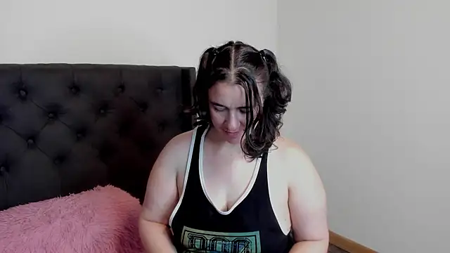 Snapshot of kyoakane chatting on 02-17-25, 06:31 kyoakane online show from 02-17-25, 06:31