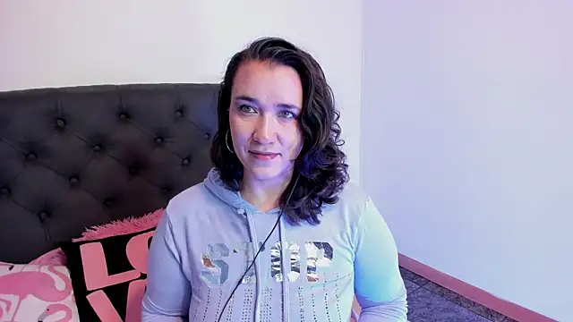 Snapshot of kyoakane chatting on 03-15-25, 03:40 kyoakane online show from 03-15-25, 03:40