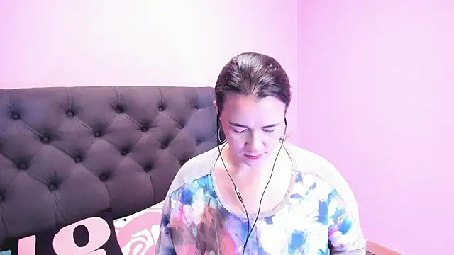 Snapshot of kyoakane chatting on 03-22-25, 08:48 kyoakane online show from 03-22-25, 08:48