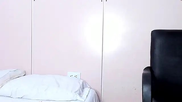 Snapshot of MarieMyller chatting on 12-06-24, 12:02 MarieMyller online show from 12-06-24, 12:02