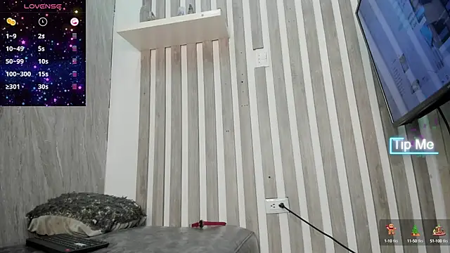 Snapshot of MarieMyller chatting on 02-21-25, 12:27 MarieMyller online show from 02-21-25, 12:27