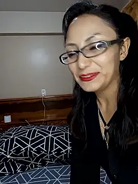 Lucy Chery online show from 01-10-26, 11:09