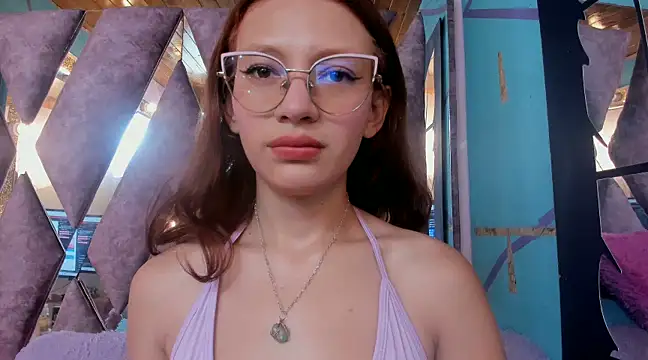 LARICSABLUE online show from 02-19-25, 03:06