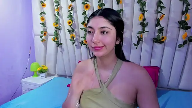 Snapshot of Lucy_Anall_ chatting on 02-22-25, 09:48 Lucy Anall online show from 02-22-25, 09:48