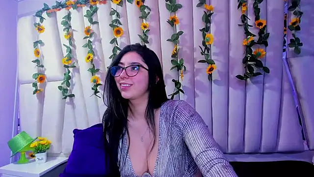 Snapshot of Lucy_Anall_ chatting on 03-21-25, 11:56 Lucy Anall online show from 03-21-25, 11:56