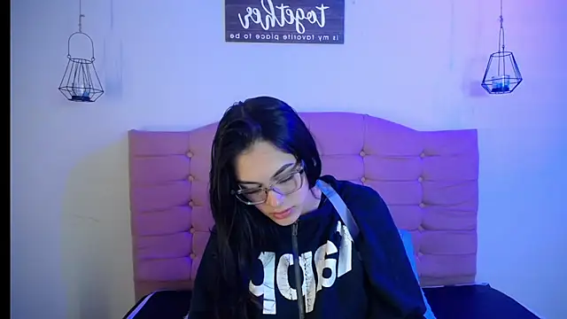 Snapshot of kyle8_ls chatting on 03-18-25, 03:53 kyle8 ls online show from 03-18-25, 03:53