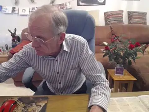 Snapshot of Ferret7777 chatting on 12-21-25, 07:32 Ferret7777 online show from 12-21-25, 07:32