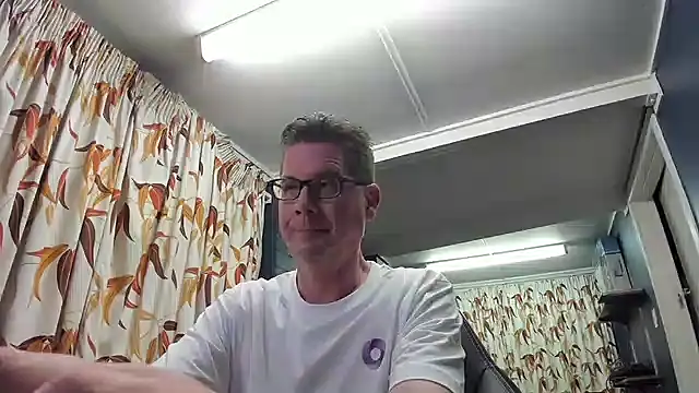 tilobinder online show from 12-11-24, 01:06