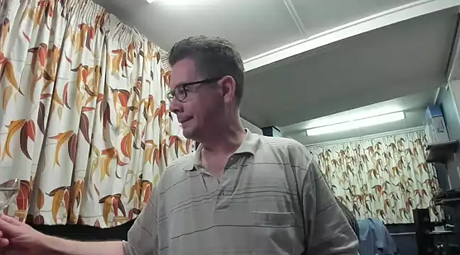 tilobinder online show from 12-24-24, 02:44