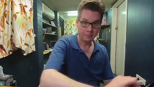 tilobinder online show from 10-24-25, 01:07