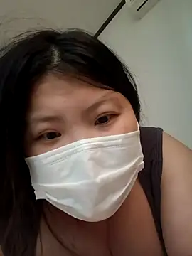 Snapshot of hello098712 chatting on 10-11-25, 04:12 hello098712 online show from 10-11-25, 04:12
