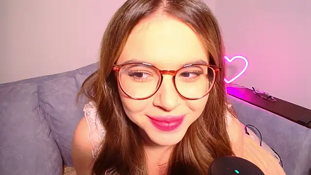 Snapshot of CutiePie3 chatting on 12-26-24, 06:01 CutiePie3 online show from 12-26-24, 06:01