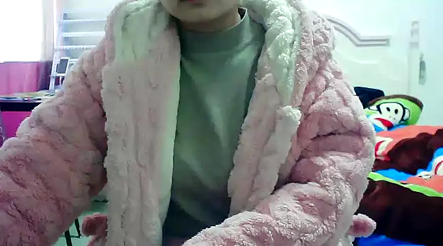 Snapshot of CN-Xiaoxi chatting on 01-10-25, 12:06 CN-Xiaoxi online show from 01-10-25, 12:06