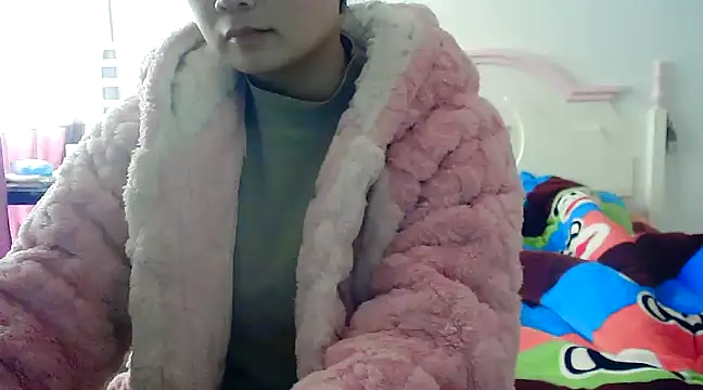 Snapshot of CN-Xiaoxi chatting on 02-02-25, 06:04 CN-Xiaoxi online show from 02-02-25, 06:04