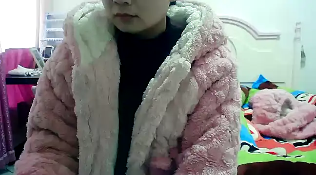 Snapshot of CN-Xiaoxi chatting on 02-20-25, 12:30 CN-Xiaoxi online show from 02-20-25, 12:30