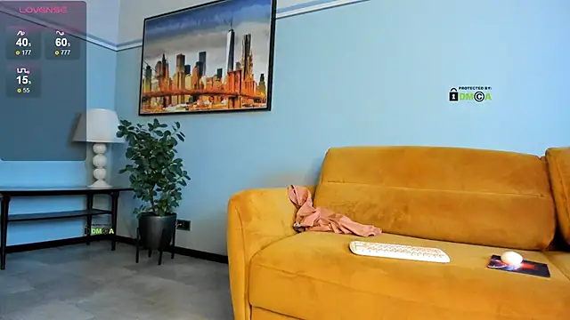 Snapshot of Your_dream_Alice chatting on 02-18-25, 06:15 Your dream Alice online show from 02-18-25, 06:15