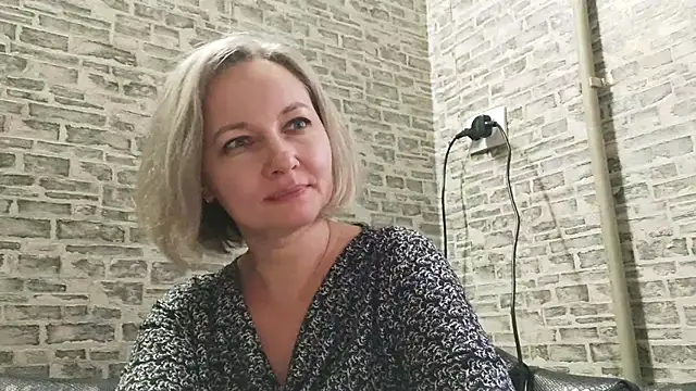 EdithManning online show from 01-16-25, 09:05