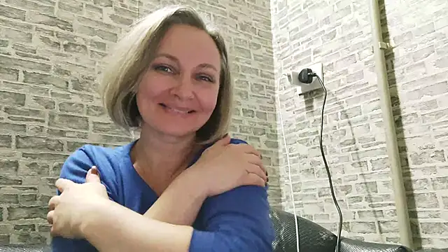 EdithManning online show from 02-11-25, 03:29