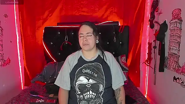 katieeandsharonn online show from 12-02-25, 02:23