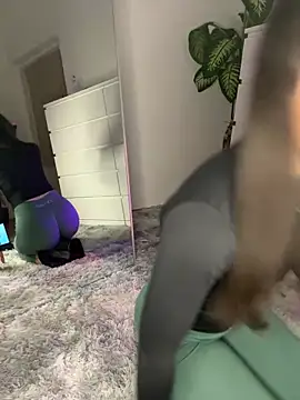 LeonieLindner online show from 02-18-25, 05:42