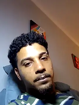 Snapshot of gugao666 chatting on 12-06-24, 01:29 gugao666 online show from 12-06-24, 01:29