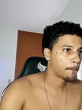 Snapshot of gugao666 chatting on 12-13-24, 02:21 gugao666 online show from 12-13-24, 02:21