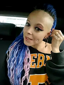 EdgesOfReality online show from 10-04-25, 08:56