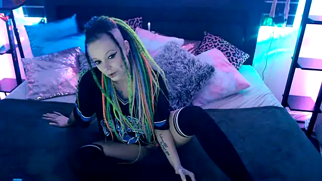 EdgesOfReality online show from 12-16-25, 08:25